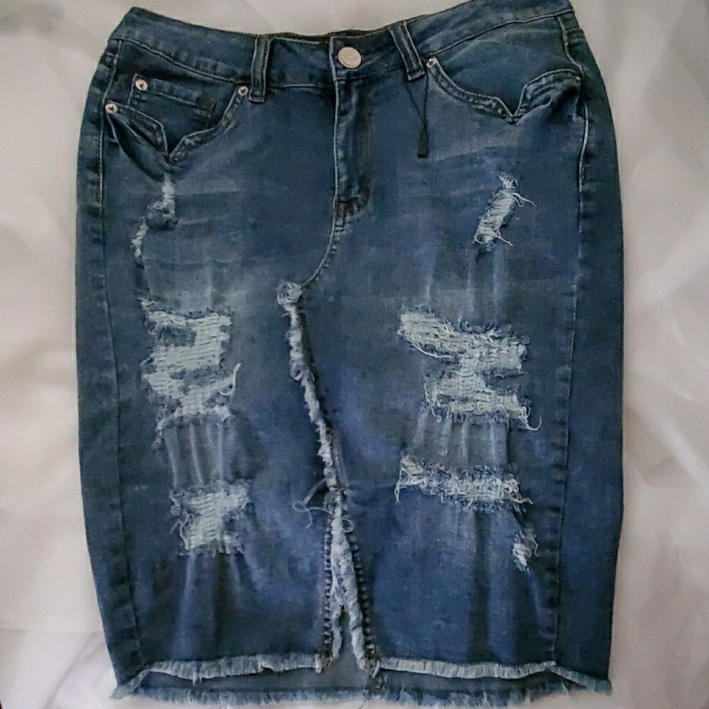 💥GOING 2 Resale Jean Skirt